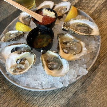 Sea Level Oyster Bar - Oysters - Seafood Near Me - Salem, Massachusetts Sea Level Oyster Bar - Oysters - Seafood Near Me - Salem, Massachusetts