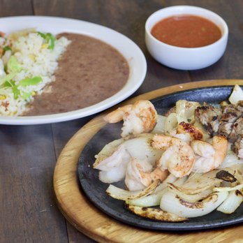 The Wild Turkey - Fajita Wednesday $11.99 - New American Near Me - Dallas, Texas
