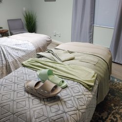 Julep Day Spa - Our couples room!
