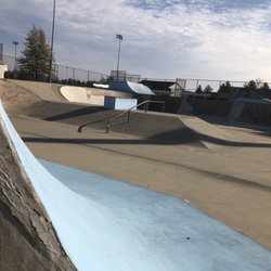 Hillstreet Skate Park - 1/4 at bottom
