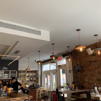 5ive Spice - Dining area - Vietnamese Near Me - Brooklyn, New York 5ive Spice - Dining area - Vietnamese Near Me - Brooklyn, New York