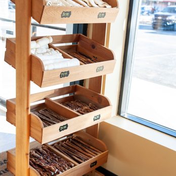 Pet Wants Blue Ash - Pet Stores Near Me - Cincinnati, Ohio
