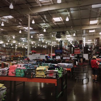 Costco Wholesale - Busy day today - Wholesale Stores Near Me - Glendale, Arizona
