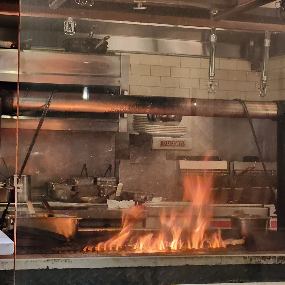 Wind & Waves Grill - I wasn't in a steak mood, but would definitely try one next time after watching the grill master at work! - Cocktail Bars Near Me - Vero Beach, Florida Wind & Waves Grill - I wasn't in a steak mood, but would definitely try one next time after watching the grill master at work! - Cocktail Bars Near Me - Vero Beach, Florida
