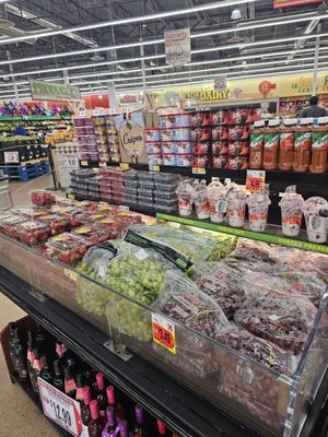 Superior Grocers by null