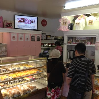 Leonard's Bakery - Bakeries Near Me - Honolulu, Hawaii Leonard's Bakery - Bakeries Near Me - Honolulu, Hawaii