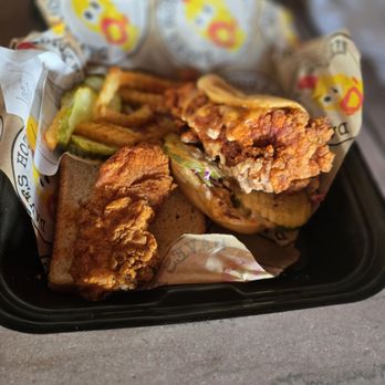Dave's Hot Chicken - What a mess, this is supposed to be 2 slidders - Chicken Shop Near Me - Worcester, Massachusetts