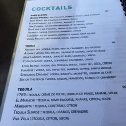 Gotham - Une partie de la carte des cocktails.