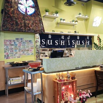 Bamboo Pho & Sushi - View towards the kitchen preparation area - Sushi Bars Near Me - San Diego, California Bamboo Pho & Sushi - View towards the kitchen preparation area - Sushi Bars Near Me - San Diego, California