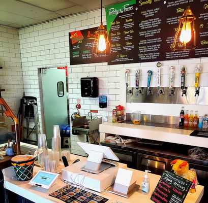 Teddy's Cocina by null