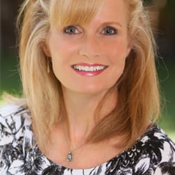 Dr. Medina Eades
