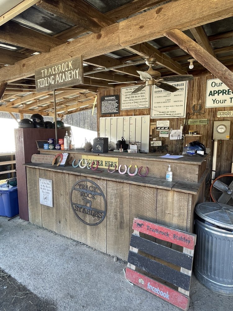 Trackrock Stables Logo