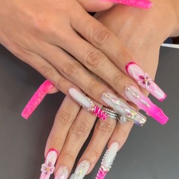 Levon Nail Lounge - Nail Salons Near Me - Upland, California