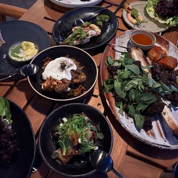 Bear at Stanly Ranch - Short rib, sunchokes, crispy rice, prawns, little gem salad - New American Near Me - Napa, California Bear at Stanly Ranch - Short rib, sunchokes, crispy rice, prawns, little gem salad - New American Near Me - Napa, California