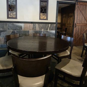 Lam's Kitchen - tables - Chinese Near Me - Matthews, North Carolina