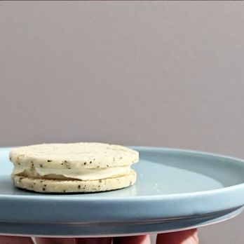 Roselle - Oolong shortbread cookie - Bakeries Near Me - Toronto, Ontario