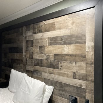 Pacific Inn - The decor. - Hotels Near Me - Anaheim, California