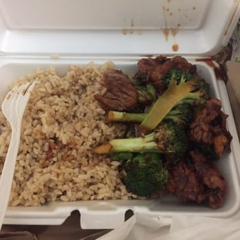 Sun Wah Restaurant - 6 slices of beef and a sad amount of broccoli. Never coming back here. What a ripoff! - Chinese Near Me - Astoria, New York Sun Wah Restaurant - 6 slices of beef and a sad amount of broccoli. Never coming back here. What a ripoff! - Chinese Near Me - Astoria, New York