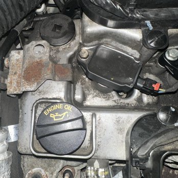 Granite State Gearheadz - Top of cylinder head and engine oil cover - Auto Repair Near Me - Concord, New Hampshire Granite State Gearheadz - Top of cylinder head and engine oil cover - Auto Repair Near Me - Concord, New Hampshire