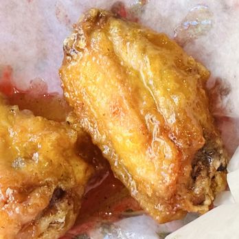 Leiz House Seafood & Noodle - LEMON PEPPER WINGS (6) - Seafood Near Me - Redding, California