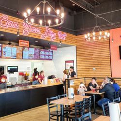 Big Chicken - Interior & front counter (6/6/24)