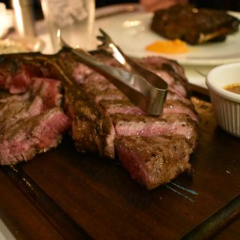 Al Biernat's Oak Lawn - Porterhouse - Steakhouses Near Me - Dallas, Texas Al Biernat's Oak Lawn - Porterhouse - Steakhouses Near Me - Dallas, Texas