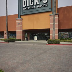 DICK'S Sporting Goods