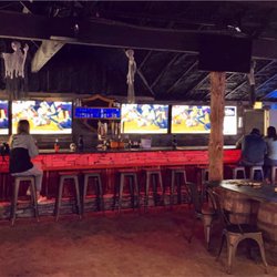 Somerville Icehouse & Grill