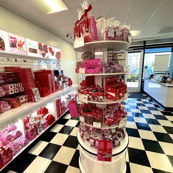 See's Candies - Valentine's Day store display - Chocolatiers & Shops Near Me - San Jose, California See's Candies - Valentine's Day store display - Chocolatiers & Shops Near Me - San Jose, California