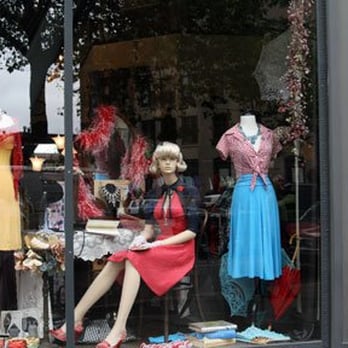 Diva Dollz - shop window display - Women's Clothing Near Me - Seattle, Washington Diva Dollz - shop window display - Women's Clothing Near Me - Seattle, Washington