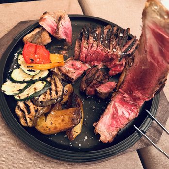 Cinto Cucina In Torre - Florence Steak (all came on the plate) - Tuscan Near Me - Florence, FI