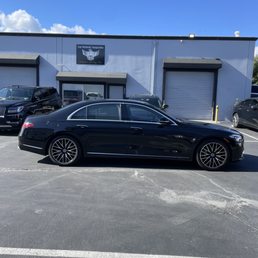 Exterior outside entrance of Ecko Worldwide Transportation - Ecko Transportation's new Mercedes Benz S class - Santa Clara, California Exterior outside entrance of Ecko Worldwide Transportation - Ecko Transportation's new Mercedes Benz S class - Santa Clara, California