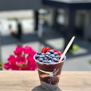 Oakberry Acai - Juice Bars & Smoothies Near Me - Los Angeles, California