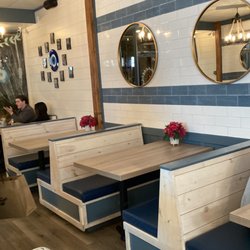 Ela Greek Kitchen - Pretty interior
