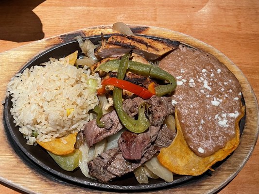 Gloria's Latin Cuisine by null