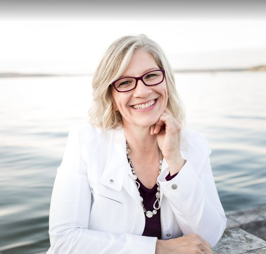 LEE ANN RHODEN, REALTOR Updated April 2024 64 Photos 240 E