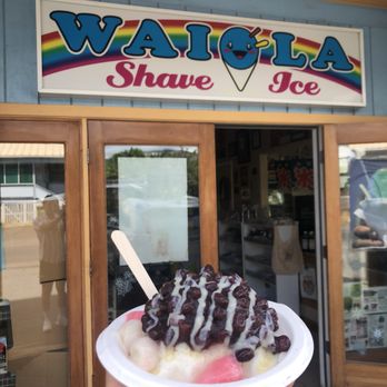 Waiola Shave Ice - Azuki bowl & sign - Ice Cream & Frozen Yogurt Near Me - Honolulu, Hawaii