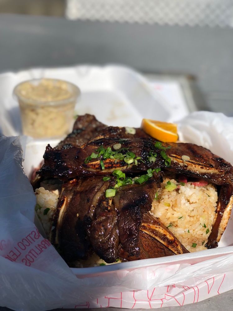 Aunty Maile’s Hawaiian Restaurant