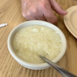Nana's Kitchen - Perfect grits
