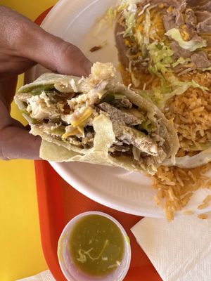 Roberto's Taco Shop by null
