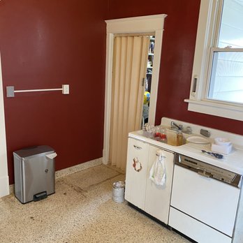 Restore Painting - After- painted wall, trim, ceiling - Painters Near Me - Muscatine, Iowa Restore Painting - After- painted wall, trim, ceiling - Painters Near Me - Muscatine, Iowa