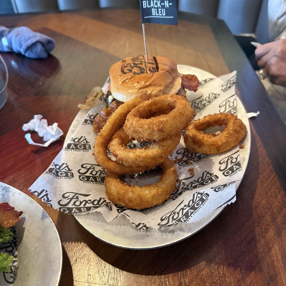 Ford's Garage Short Pump - Black-N-Bleu Burger w/ Onion Rings - Desserts Near Me - Glen Allen, Virginia