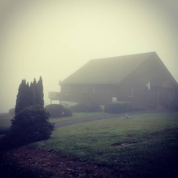 Fox Meadow Winery - Wineries Near Me - Linden, Virginia