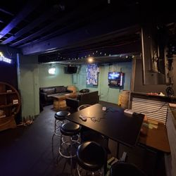 Salt Hop Brewing - Lounge and game