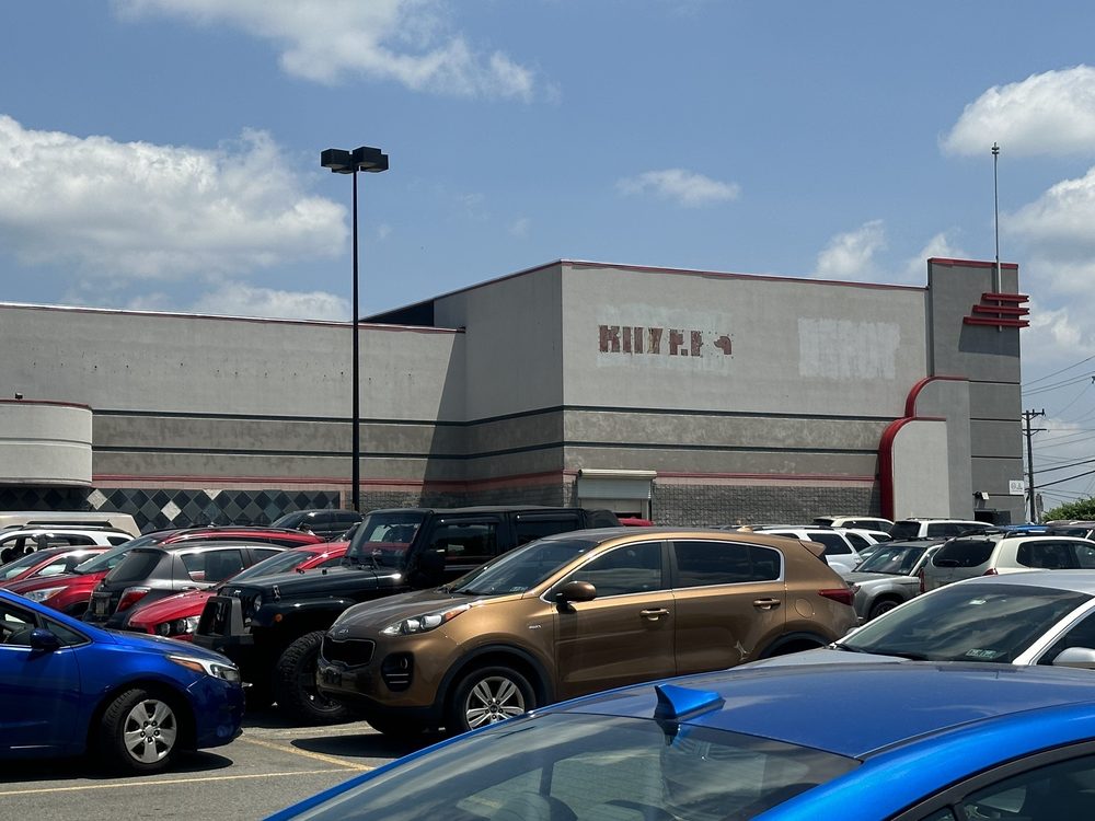 ROSSI’S FLEA MARKET Updated November 2024 49 Photos & 11 Reviews