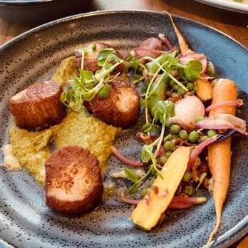 Aerlume - Scallops - New American Near Me - Seattle, Washington
