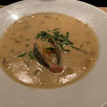 Pasta Moon - Clam chowder, - Italian Near Me - Half Moon Bay, California Pasta Moon - Clam chowder, - Italian Near Me - Half Moon Bay, California
