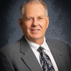 Personal Care Dentistry - Dr. Walter Hunt founded Personal Care Dentistry in 1977.