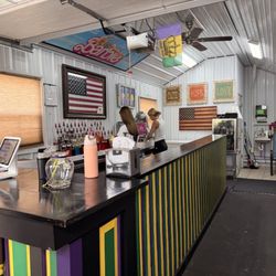 Boudreaux's New Orleans Style Sno-Balls - Inside