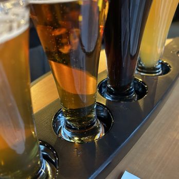 Tranquility Brewing Company - Great flight from the flight crew! - Brewpubs Near Me - Warminster, Pennsylvania